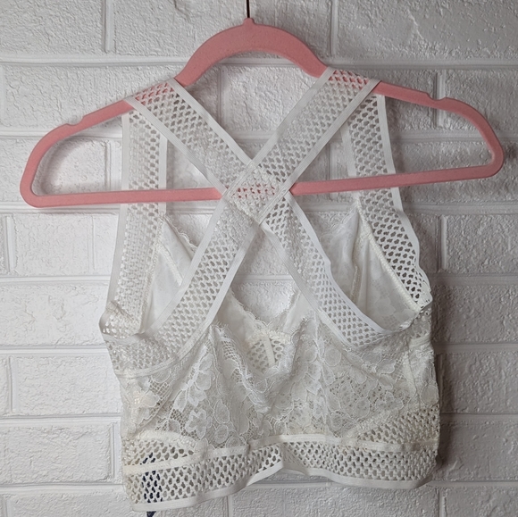 Free People Intimately Sitting Pretty Ivory Crossback Lace Bralette Brami - Picture 6 of 7